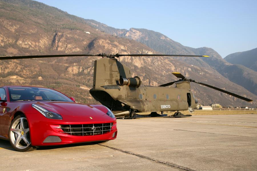  Ferrari FF 2011 года  (фото 91 из 195)